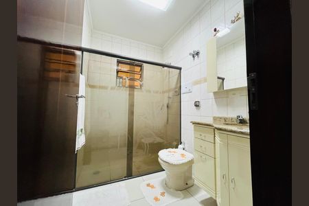 Casa à venda com 130m², 2 quartos e 2 vagas