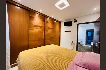 Casa à venda com 130m², 2 quartos e 2 vagas