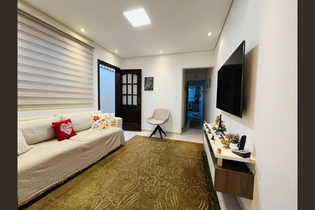 Casa à venda com 130m², 2 quartos e 2 vagas
