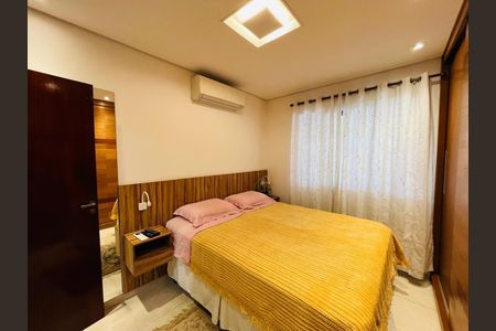 Casa à venda com 2 quartos, 130m² em Chácara São João, São Paulo