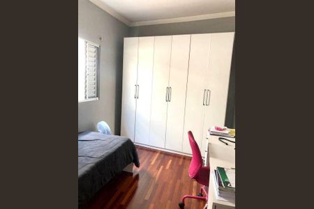 Casa à venda com 3 quartos, 148m² em Vila Mangalot, São Paulo