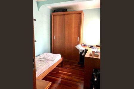 Casa à venda com 3 quartos, 148m² em Vila Mangalot, São Paulo