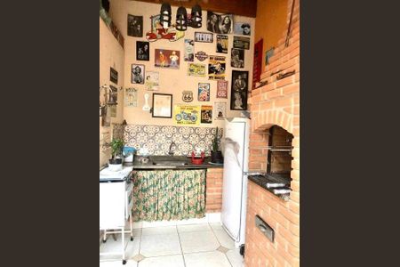 Casa à venda com 3 quartos, 148m² em Vila Mangalot, São Paulo