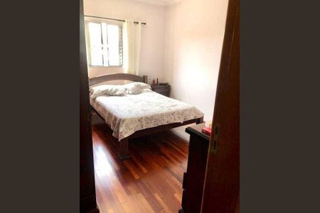 Casa à venda com 3 quartos, 148m² em Vila Mangalot, São Paulo