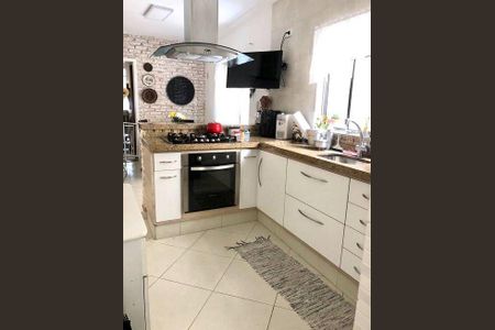 Casa à venda com 3 quartos, 148m² em Vila Mangalot, São Paulo