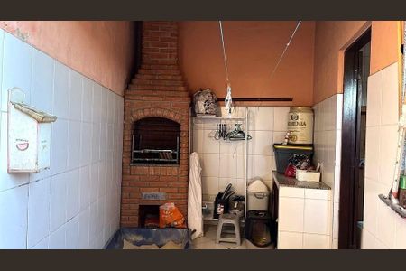 Casa à venda com 3 quartos, 180m² em Parque Ipe, São Paulo
