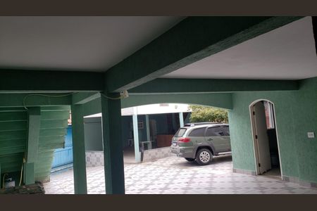 Casa à venda com 150m², 2 quartos e 7 vagas