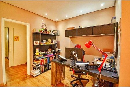 Casa à venda com 4 quartos, 425m² em Alphaville, Barueri