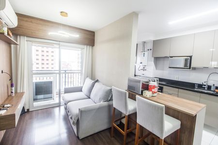 Sala de casa de condomínio para alugar com 3 quartos, 67m² em Jardim das Belezas, Carapicuíba