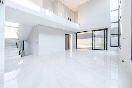 Casa à venda com 4 quartos, 420m² em Alphaville, Barueri