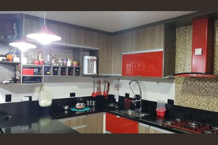Casa à venda com 90m², 2 quartos e 1 vaga