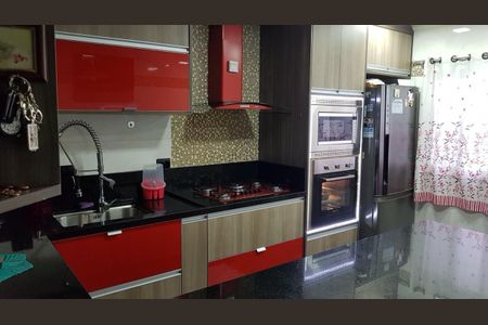 Casa à venda com 90m², 2 quartos e 1 vaga