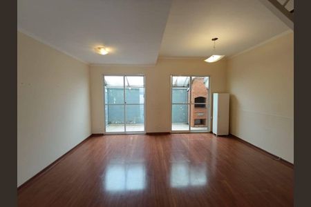 Casa à venda com 3 quartos, 120m² em Jardim das Esmeraldas, São Paulo