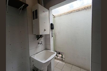 Casa à venda com 3 quartos, 120m² em Jardim das Esmeraldas, São Paulo