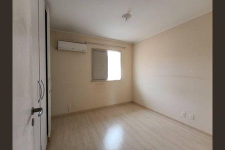 Casa à venda com 3 quartos, 120m² em Jardim das Esmeraldas, São Paulo