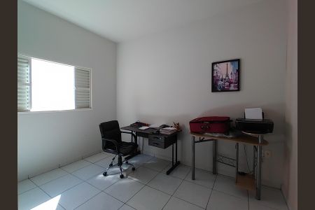 Casa para alugar com 190m², 4 quartos e 4 vagas