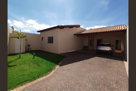 Casa para alugar com 190m², 4 quartos e 4 vagas