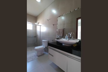 Casa para alugar com 190m², 4 quartos e 4 vagas
