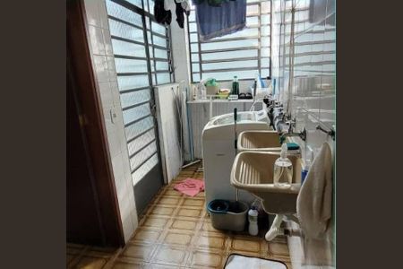 Casa à venda com 229m², 4 quartos e 2 vagas