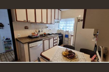 Casa à venda com 229m², 4 quartos e 2 vagas