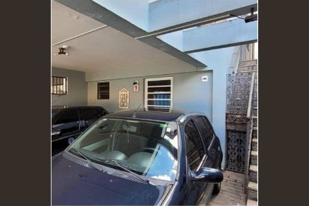 Casa à venda com 229m², 4 quartos e 2 vagas