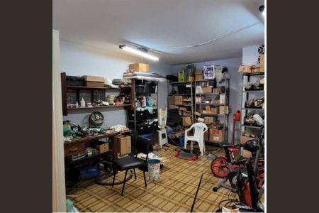 Casa à venda com 229m², 4 quartos e 2 vagas