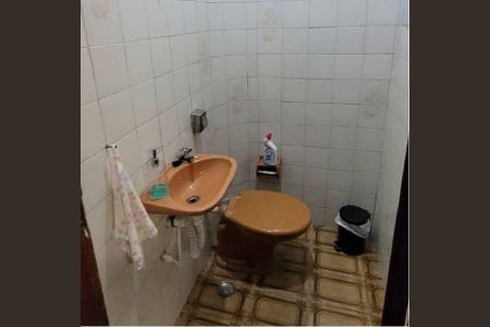 Casa à venda com 229m², 4 quartos e 2 vagas