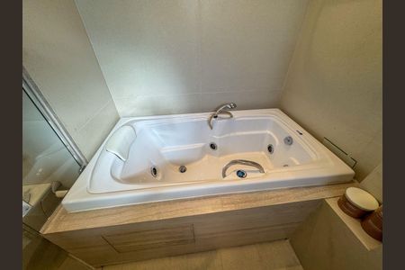 Apartamento à venda com 171m², 3 quartos e sem vaga