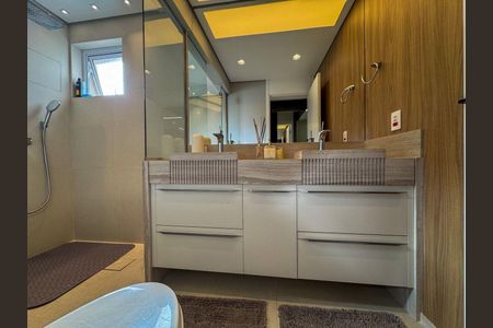 Apartamento à venda com 171m², 3 quartos e sem vaga