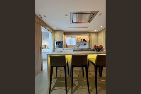 Apartamento à venda com 171m², 3 quartos e sem vaga