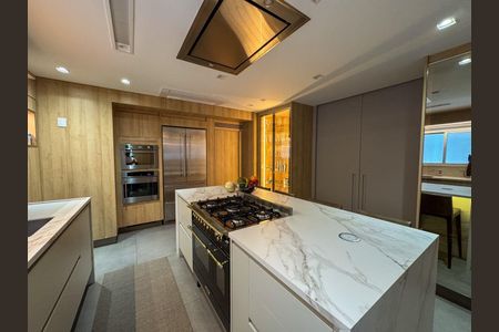 Apartamento à venda com 171m², 3 quartos e sem vaga