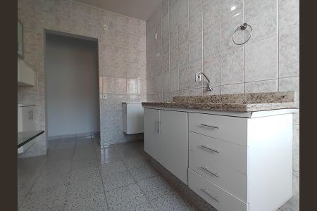 Cozinha de apartamento para alugar com 3 quartos, 85m² em Chácaras Tubalina e Quartel, Uberlândia