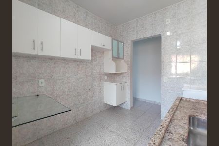 Cozinha de apartamento para alugar com 3 quartos, 85m² em Chácaras Tubalina e Quartel, Uberlândia