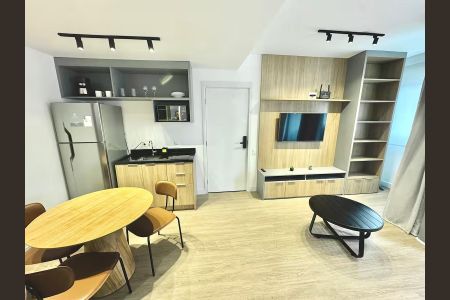 Cozinha de apartamento para alugar com 1 quarto, 44m² em Vila Olímpia, São Paulo