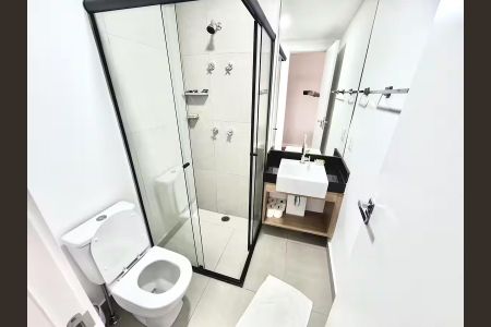 Banheiro  de apartamento para alugar com 1 quarto, 44m² em Vila Olímpia, São Paulo