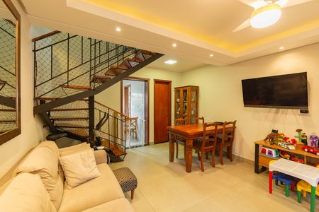 Casa de Condomínio à venda com 2 quartos, 84m² em Fátima, Canoas
