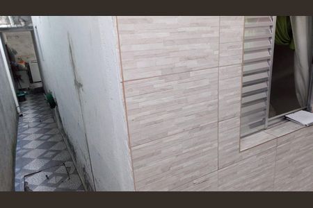 Casa à venda com 82m², 3 quartos e sem vaga