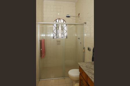 Casa à venda com 110m², 3 quartos e sem vaga Casa à venda com 110m², 3 quartos e sem vagaBanheiro