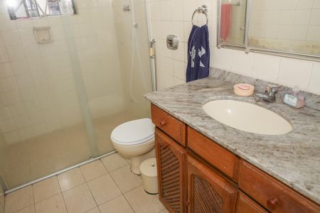 Casa à venda com 110m², 3 quartos e sem vaga Casa à venda com 110m², 3 quartos e sem vagaBanheiro