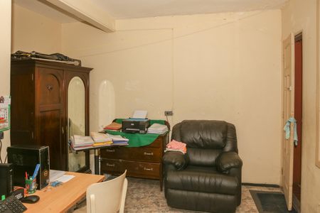 Casa à venda com 110m², 3 quartos e sem vaga Casa à venda com 110m², 3 quartos e sem vagaEscritório