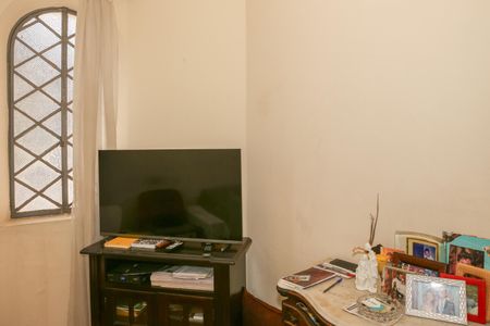 Casa à venda com 110m², 3 quartos e sem vaga Casa à venda com 110m², 3 quartos e sem vagaSala