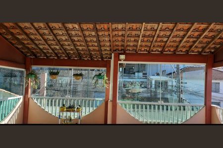 Casa à venda com 300m², 3 quartos e 2 vagas