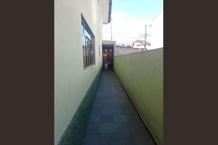 Casa à venda com 257m², 3 quartos e 2 vagas