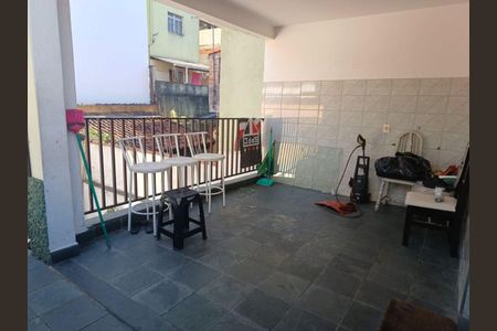 Casa à venda com 257m², 3 quartos e 2 vagas