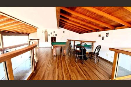 Casa à venda com 4 quartos, 142m² em Horto Florestal, São Paulo