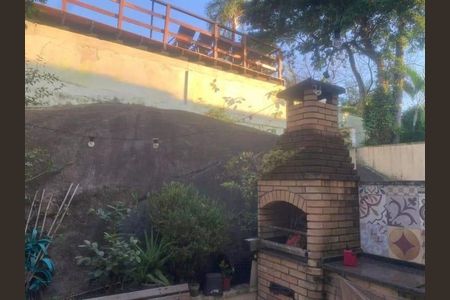 Casa à venda com 4 quartos, 142m² em Horto Florestal, São Paulo