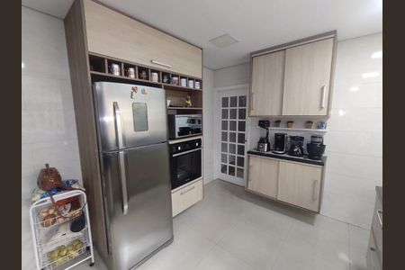 Casa à venda com 140m², 2 quartos e 2 vagas