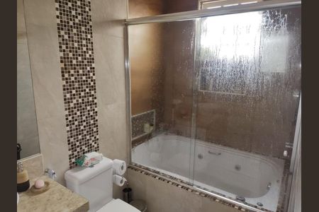 Casa à venda com 2 quartos, 140m² em Jardim Mangalot, São Paulo