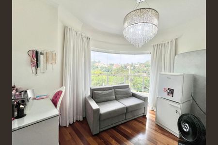 Casa à venda com 4 quartos, 500m² em Horto Florestal, São Paulo