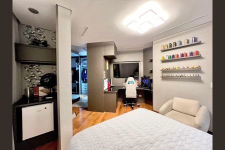 Casa à venda com 4 quartos, 500m² em Horto Florestal, São Paulo